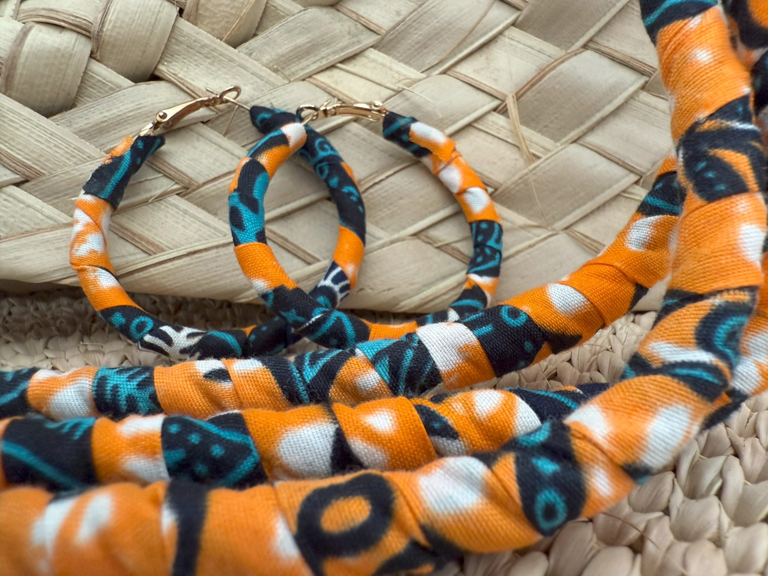 Ensemble collier boucles d'oreilles Orange Bleu turquoise – Image 2