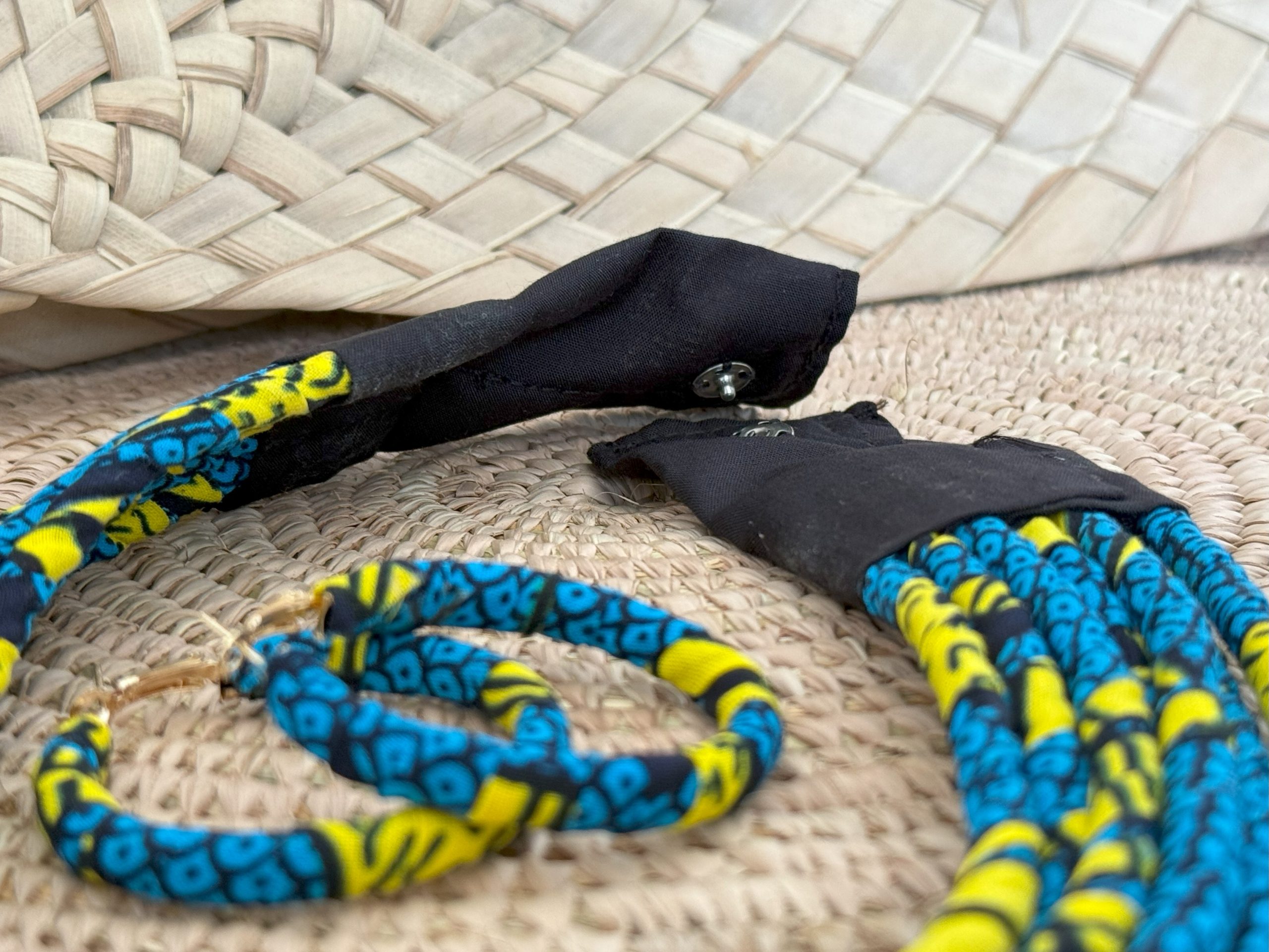Ensemble collier boucles d’oreilles Bleu Jaune – Image 5