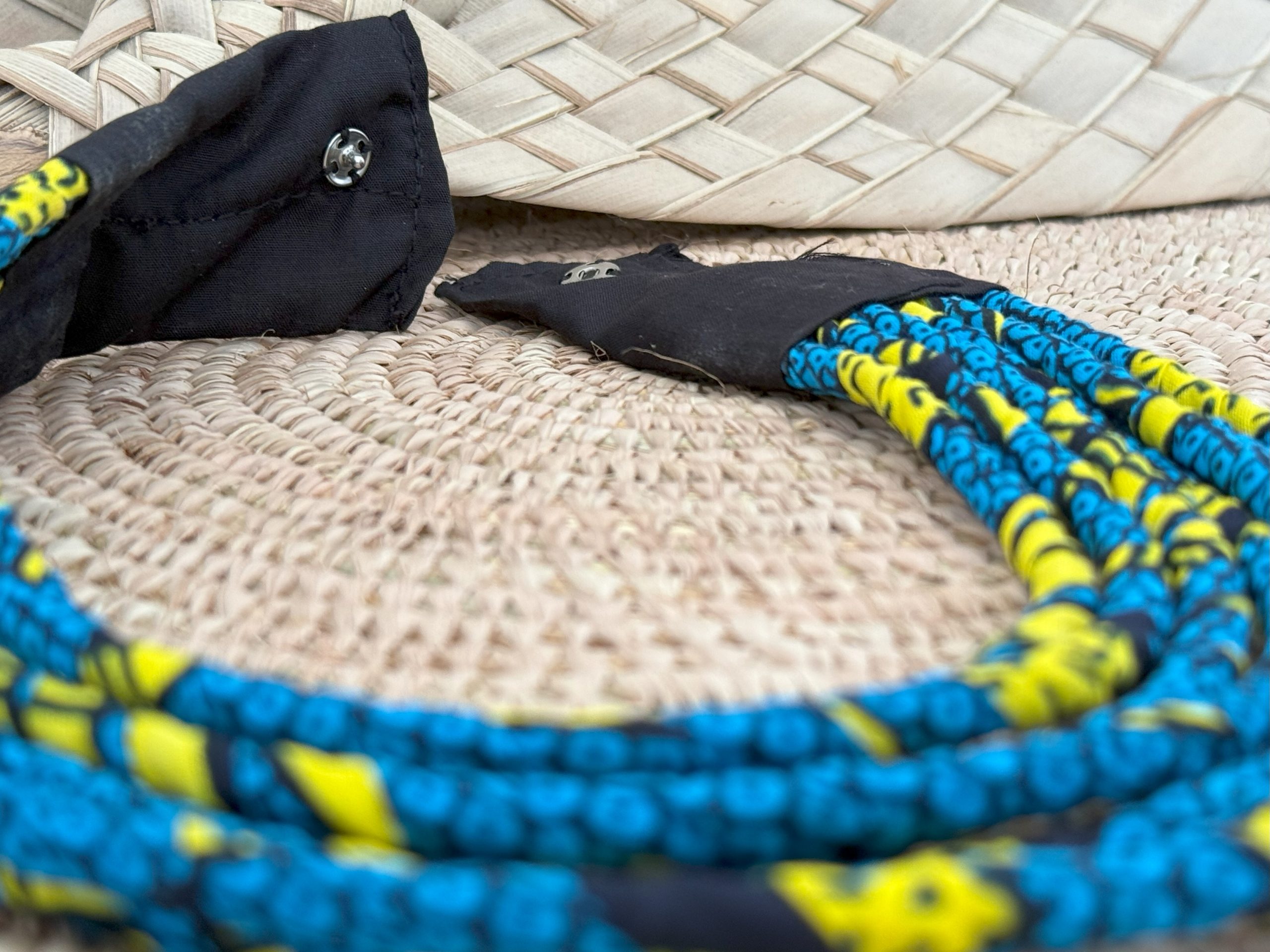 Ensemble collier boucles d’oreilles Bleu Jaune – Image 6