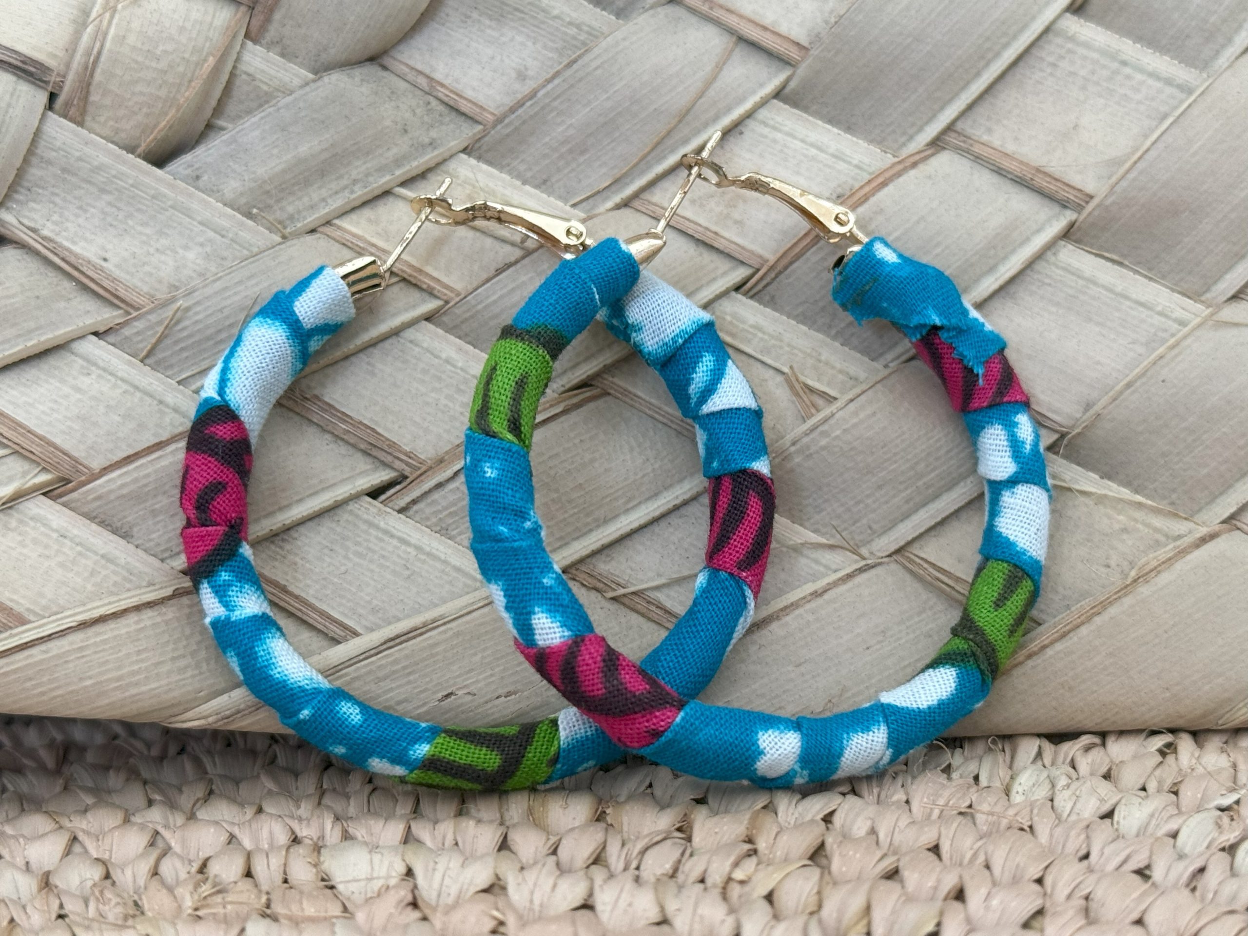 Ensemble collier boucles d’oreilles Bleu turquoise Blanc Rouge Vert – Image 3