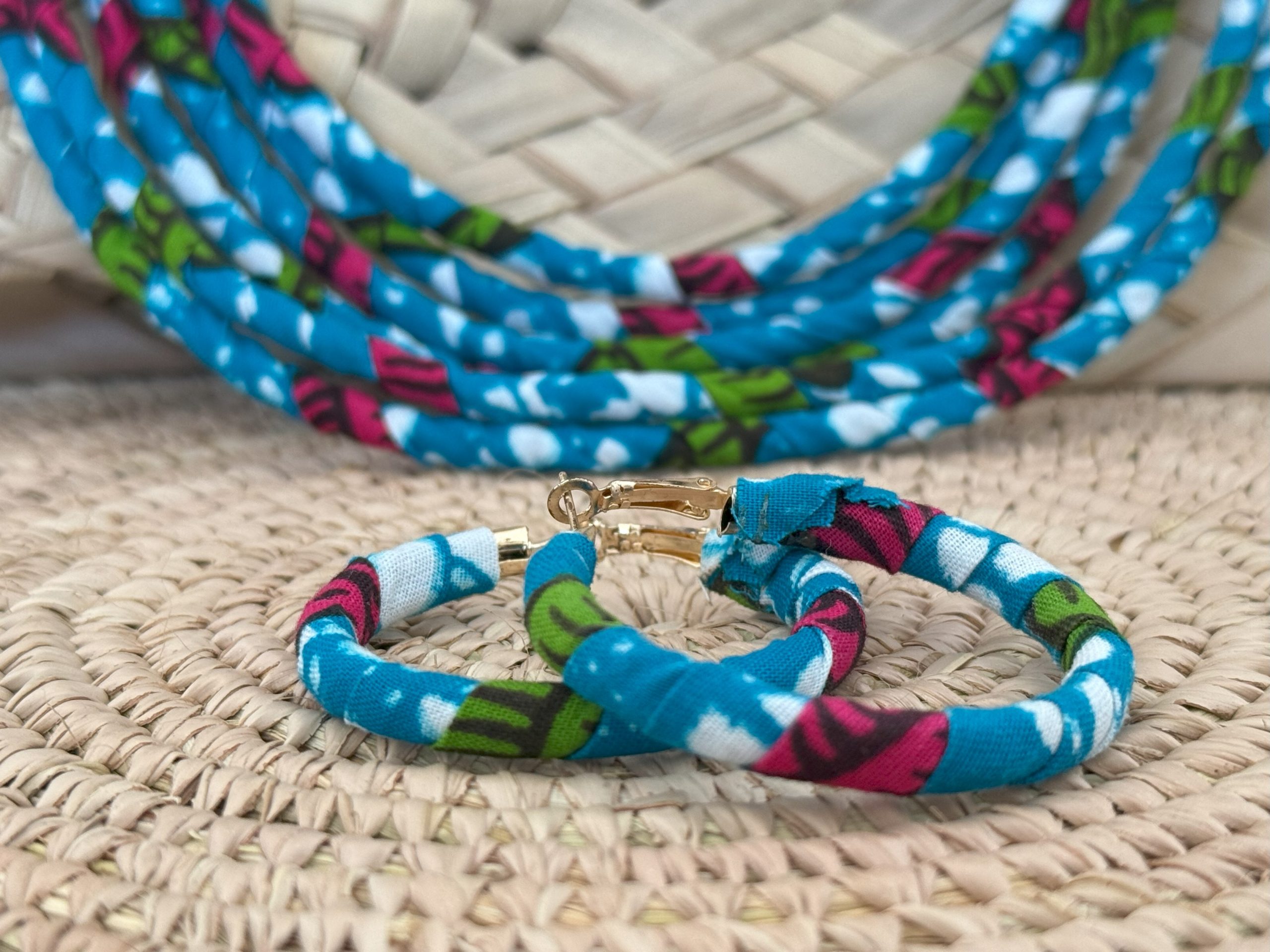 Ensemble collier boucles d’oreilles Bleu turquoise Blanc Rouge Vert – Image 6