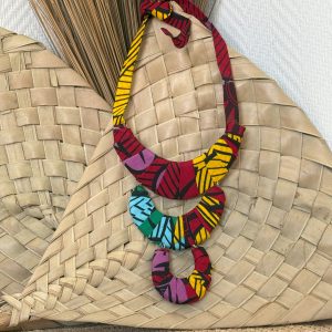 Ensemble collier boucles d’oreilles Rouge Violet Jaune Vert
