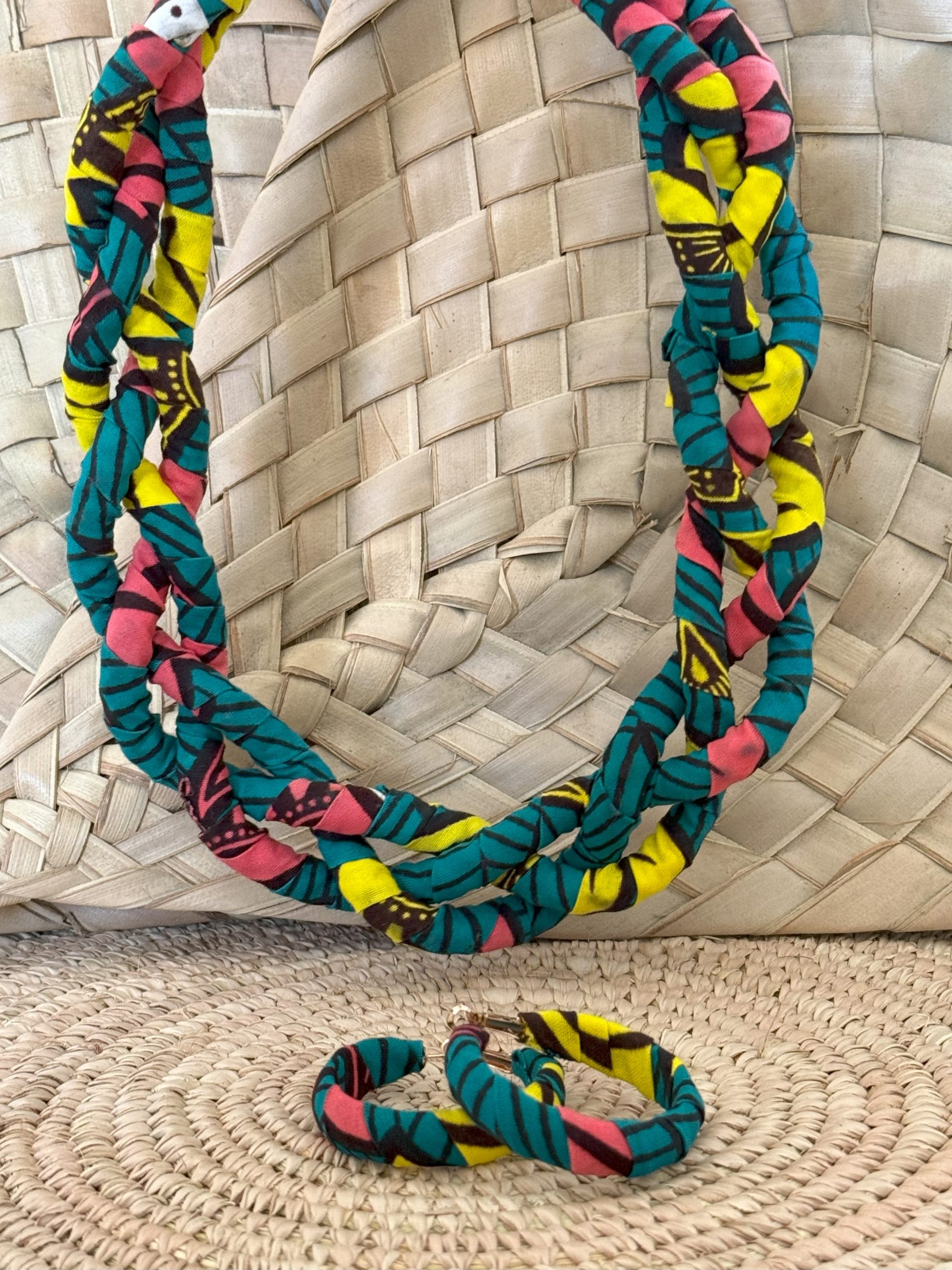 Ensemble collier boucles d’oreilles Vert Jaune Rose – Image 3