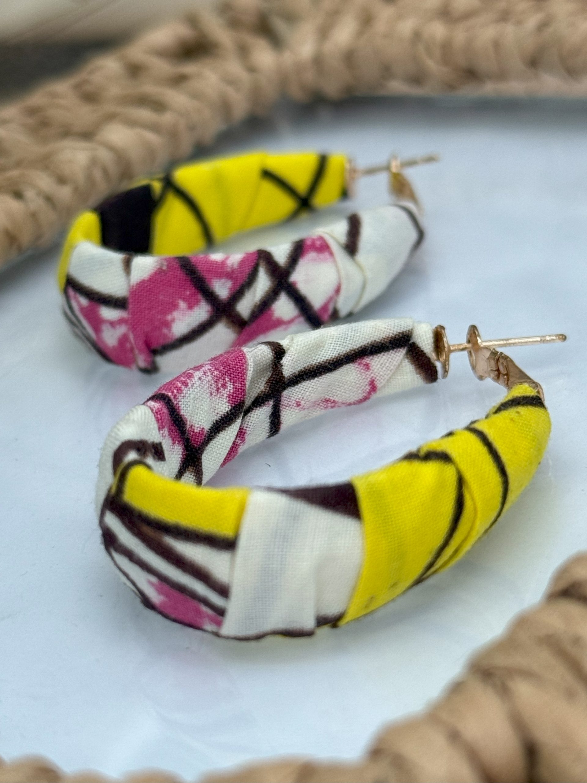 Boucles d'oreilles Jaune Blanc Rose - 4,5x3,5 cm – Image 3