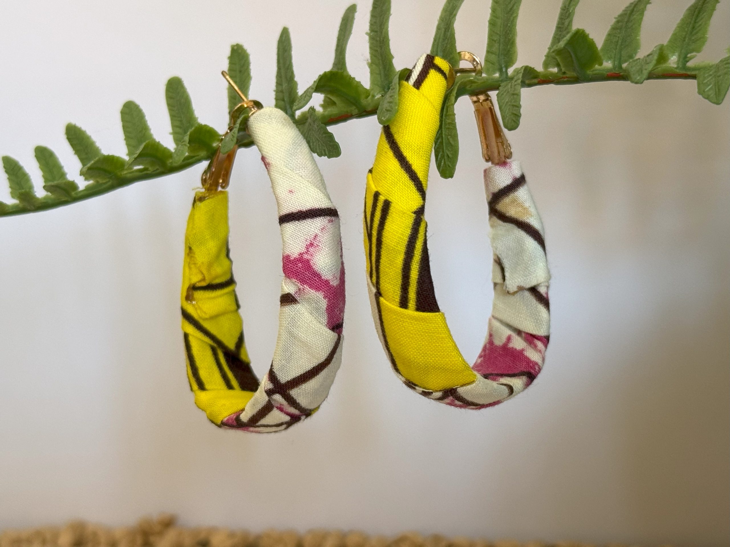 Boucles d'oreilles Jaune Blanc Rose - 4,5x3,5 cm