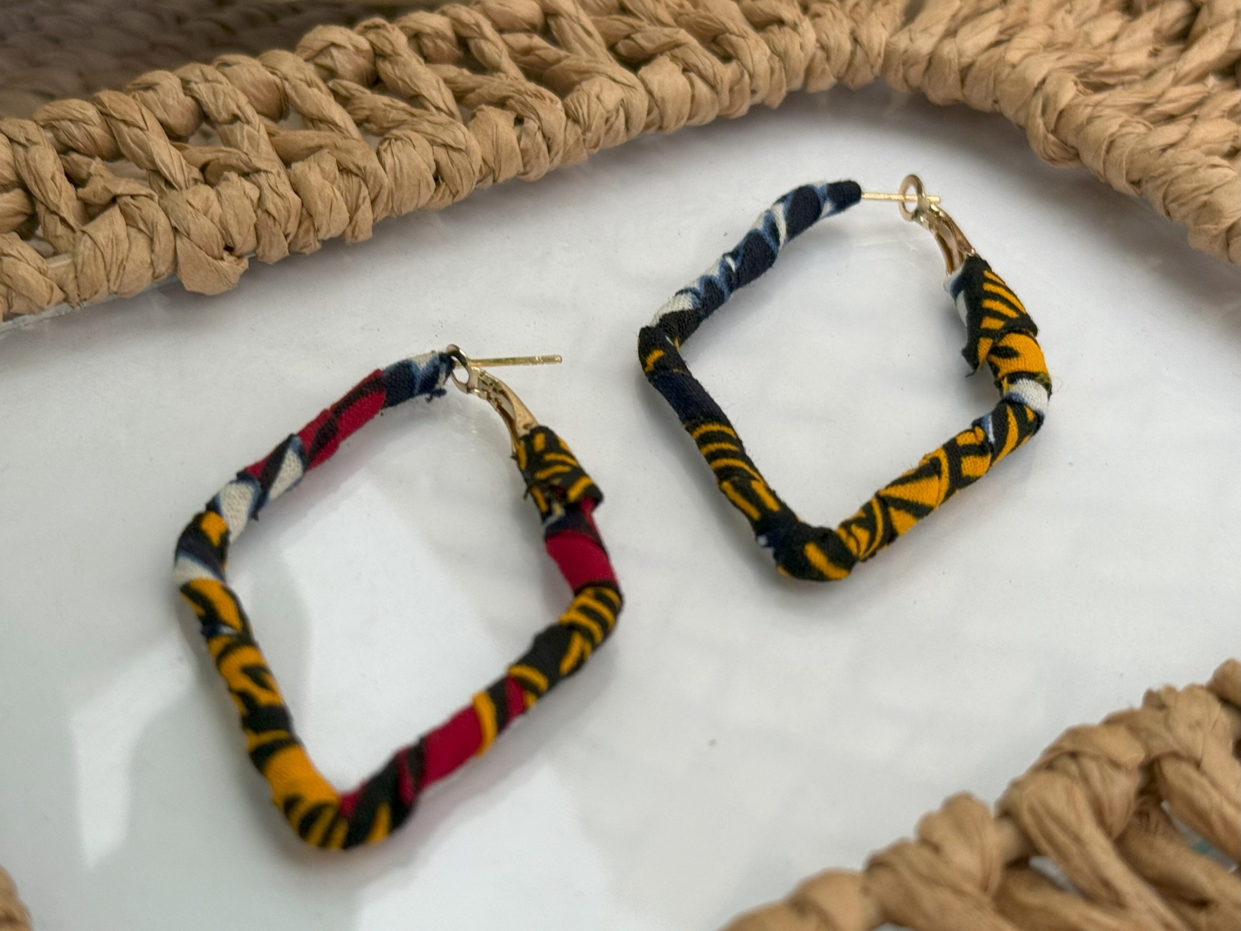Boucles d’oreilles Losange 2 Orange Rouge Blanc Noir 6×4 cm – Image 4