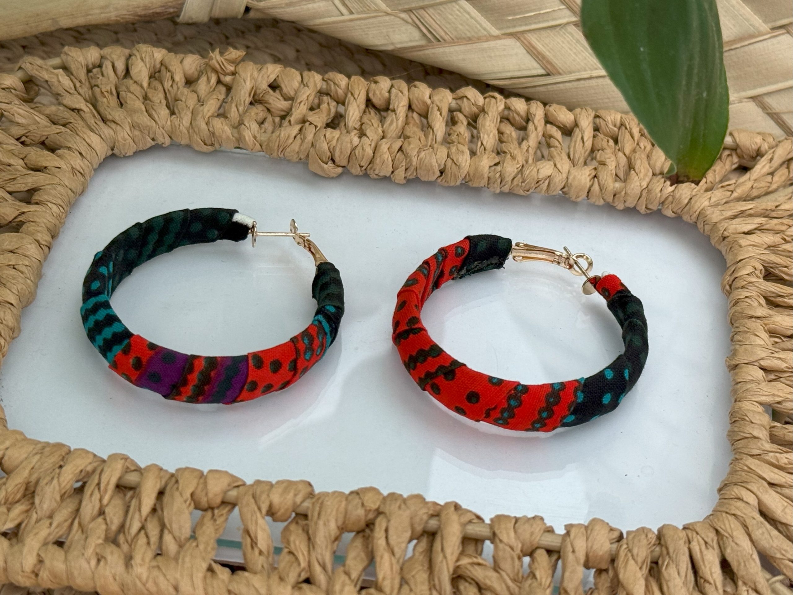 Boucles d’oreilles Bleu turquoise Rouge Vert – 5×4,5 cm – Image 4