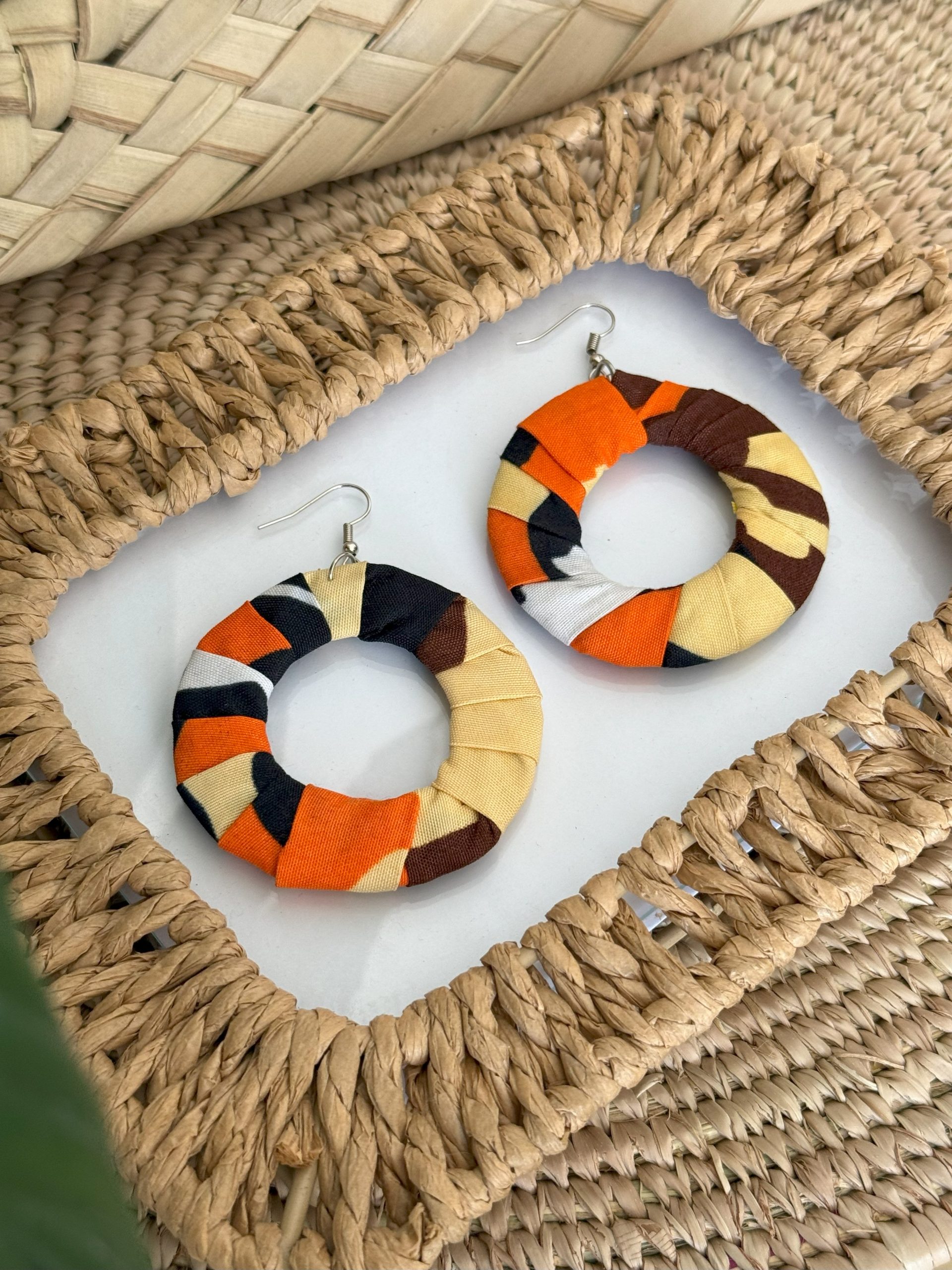 Ensemble serre-tête, bracelet et boucles d’oreilles Marron Orange Beige Noir – Image 3