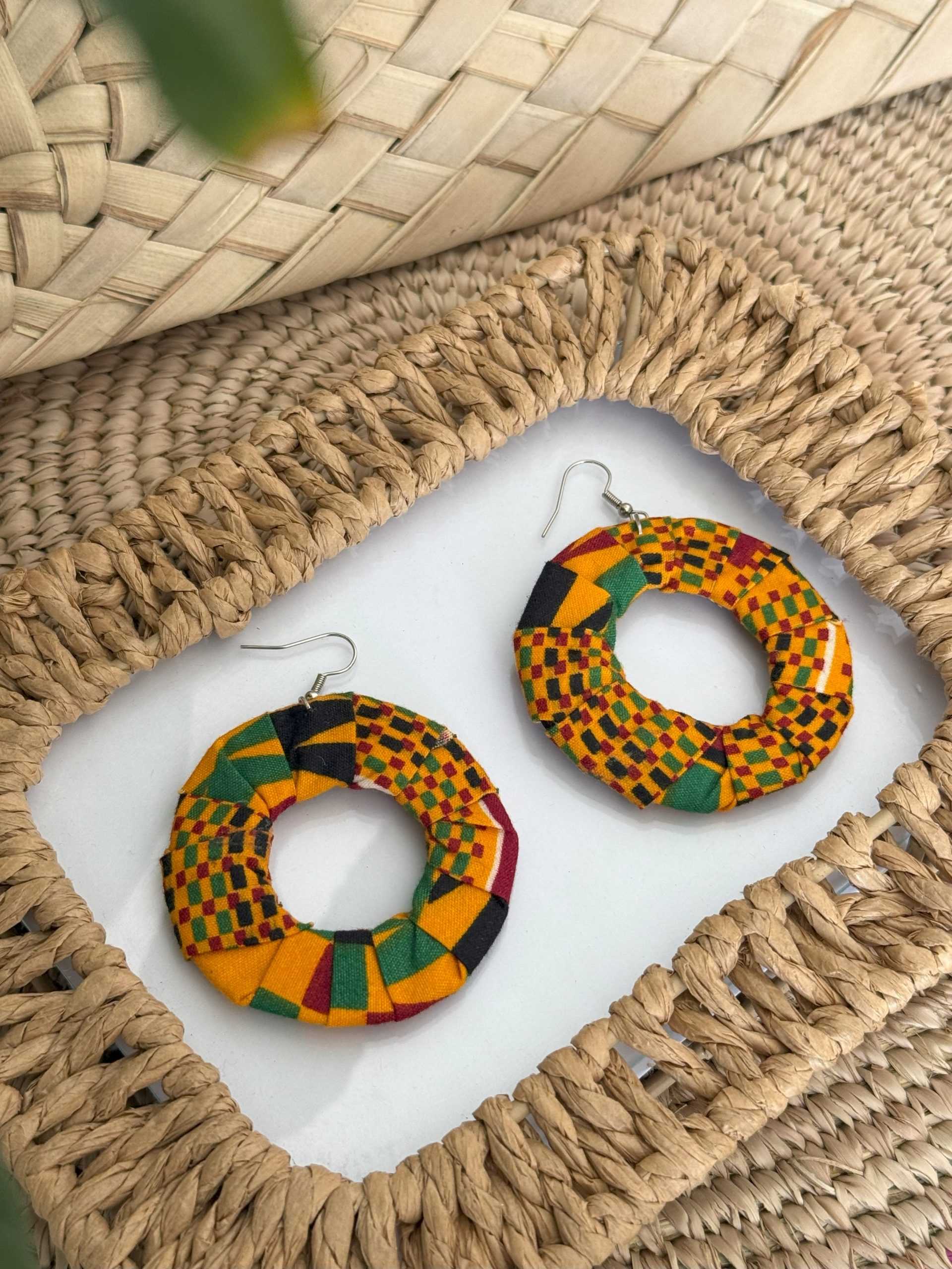 Ensemble serre-tête, bracelet et boucles d’oreilles Ghanéen – Image 3