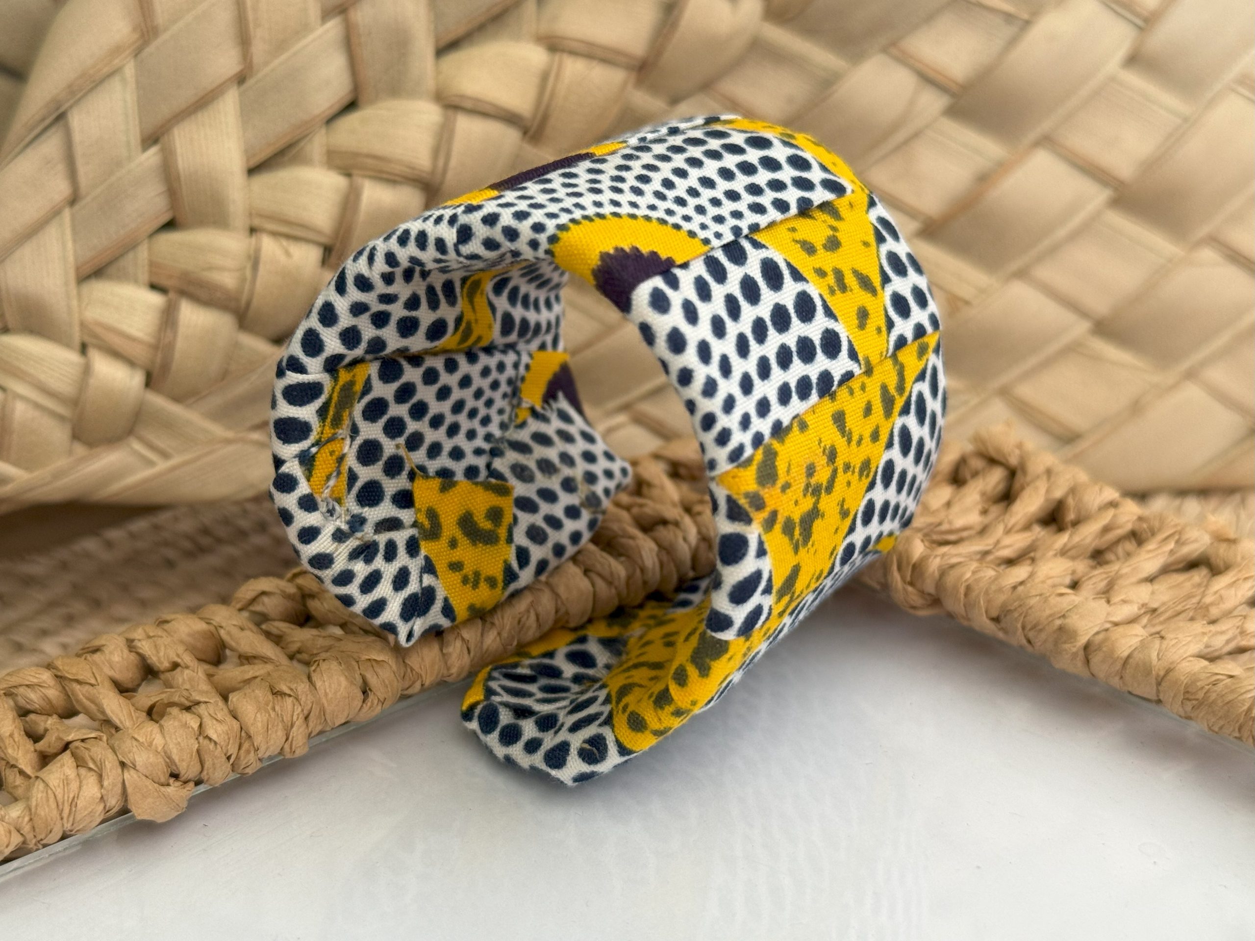 Ensemble serre-tête, bracelet et boucles d'oreilles Jaune Blanc Noir – Image 5