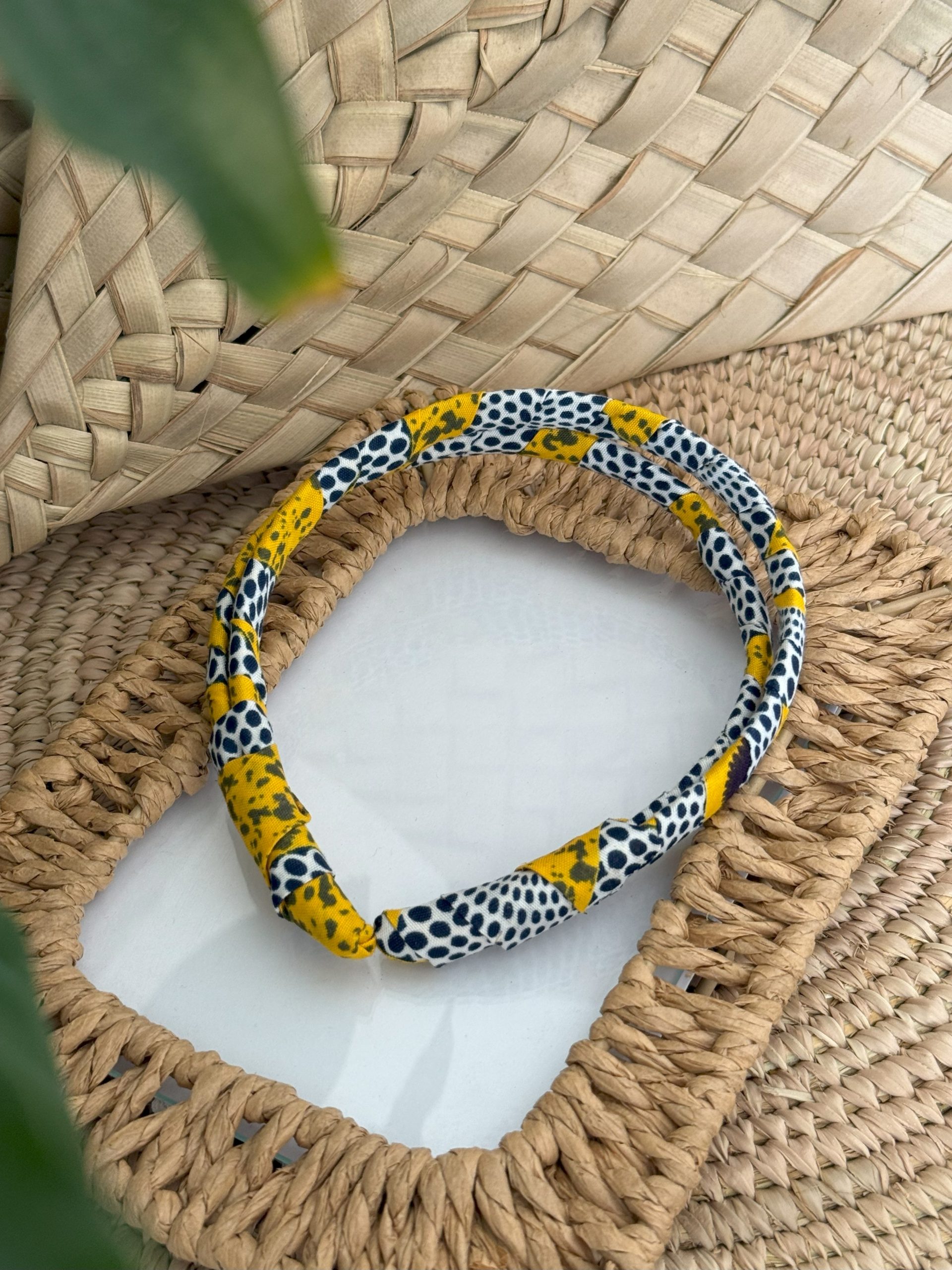 Ensemble serre-tête, bracelet et boucles d'oreilles Jaune Blanc Noir – Image 7
