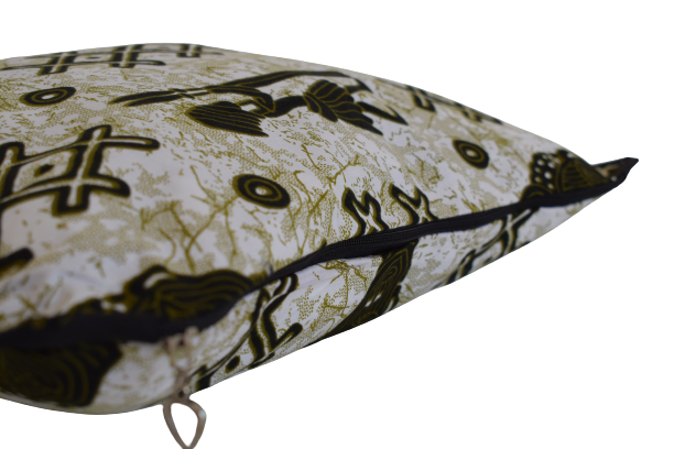 Housse de coussin Ancestral Africain avec bordure – Image 2